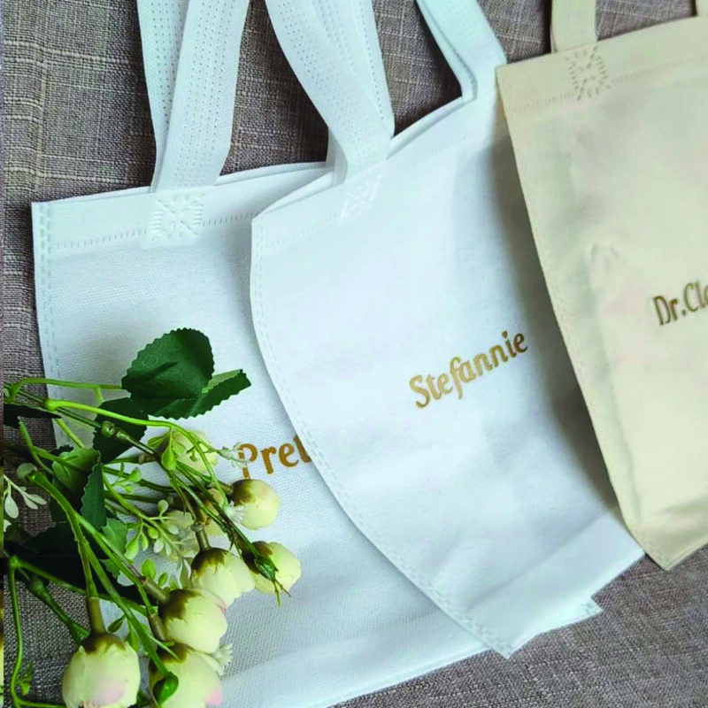 Sacola TNT reutilizável 25x35cm